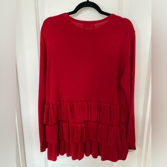 Beautiful Ruffled Tricot Blouse - Picture 4 of 7